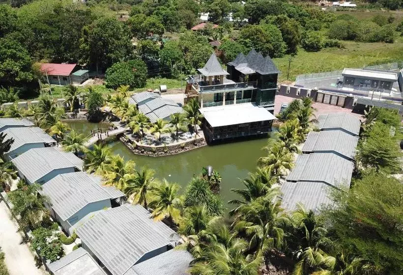 Hotel Casa Loma Resort