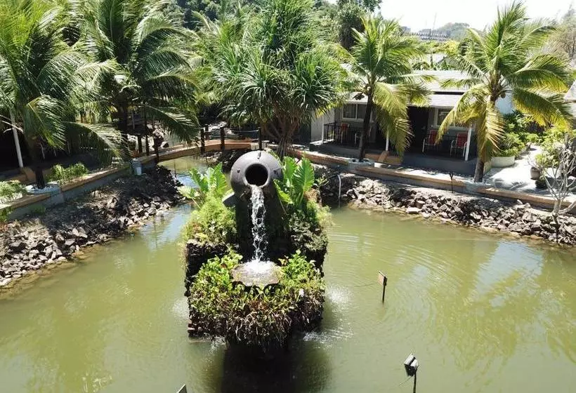 Hotel Casa Loma Resort