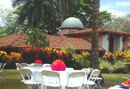 فندق Forest Hills Suites