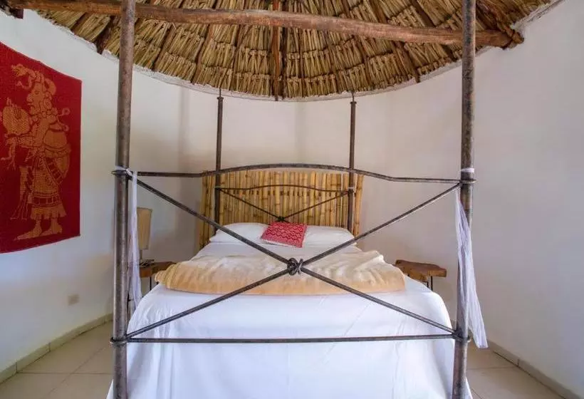 Otel Capital O Hacienda Yunku