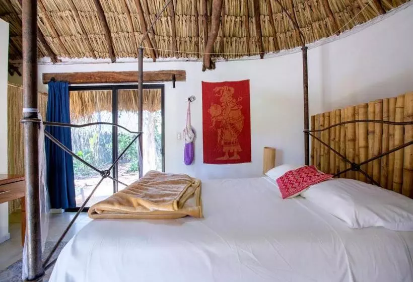 Otel Capital O Hacienda Yunku