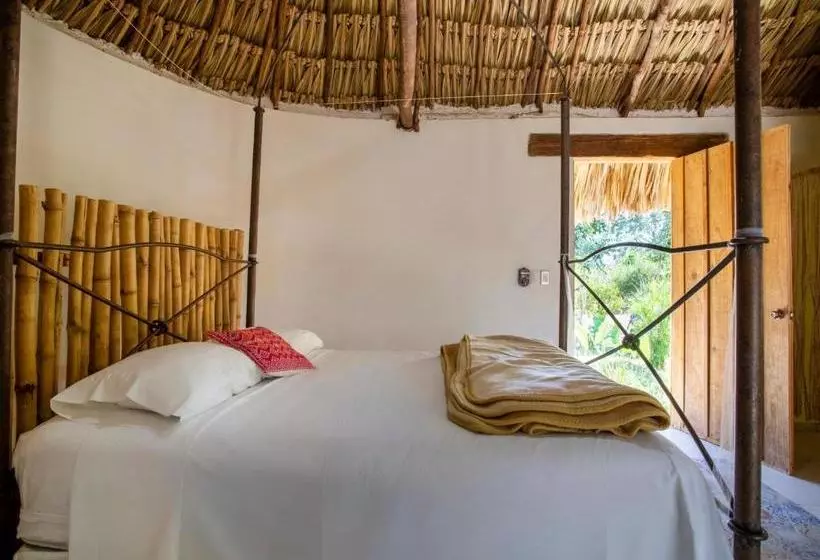 Otel Capital O Hacienda Yunku