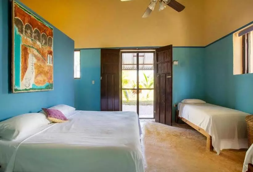 Otel Capital O Hacienda Yunku