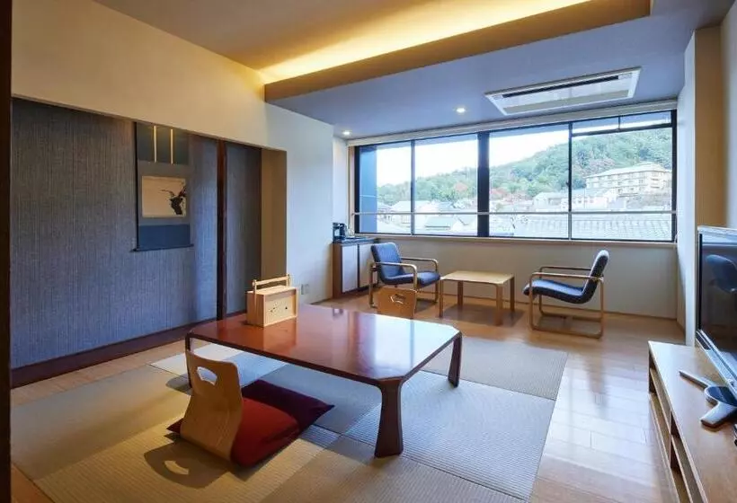 فندق 厳島いろは