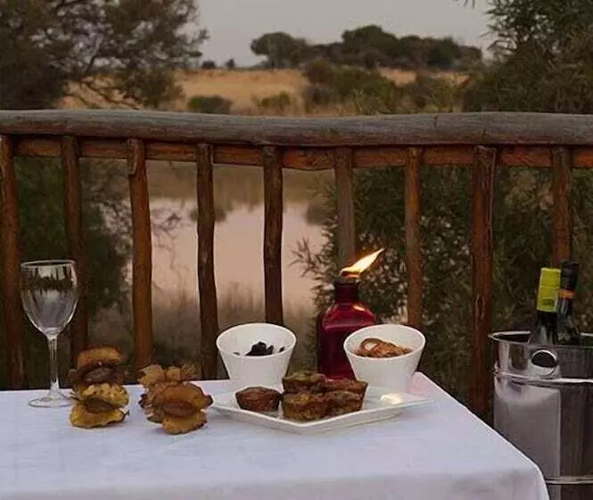 酒店 Thandeka Game Lodge & Spa