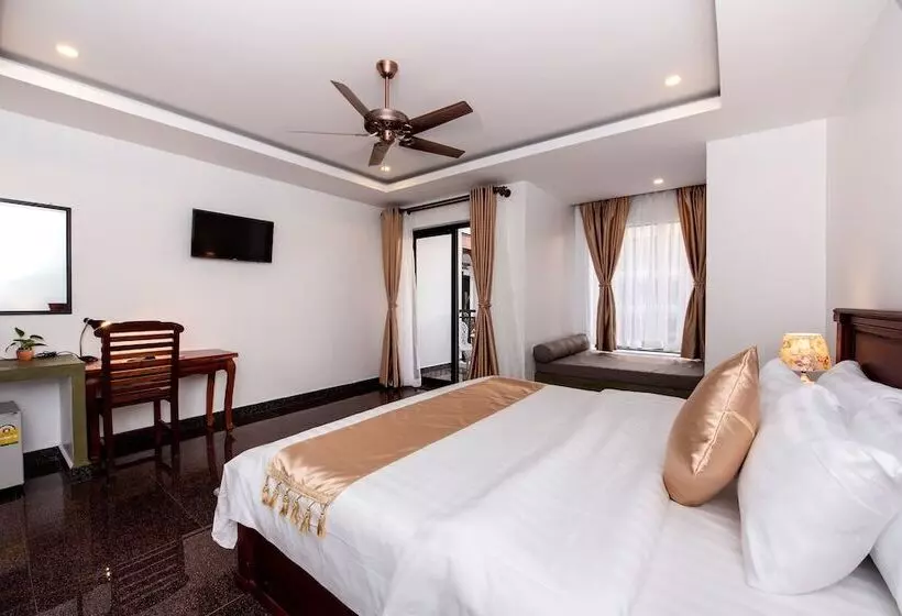 هتل The Unique Angkor Villa