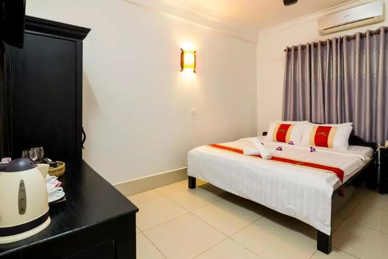 هتل The Unique Angkor Villa