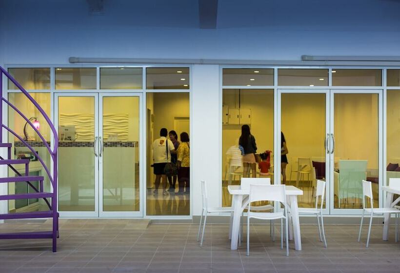 בית מלון כפרי Z By Zing