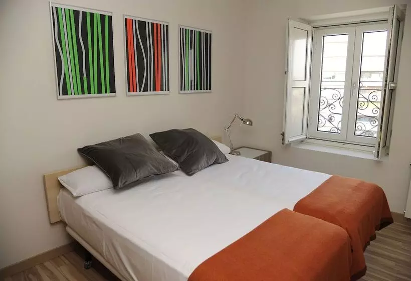 Mola Hostel
