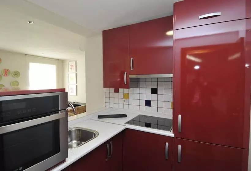 Mola Hostel
