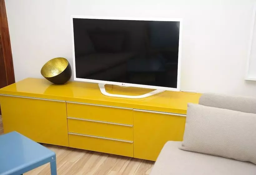 Mola Hostel