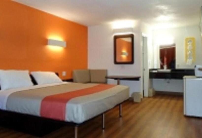 Motel 6 Connellys Springs, Nc