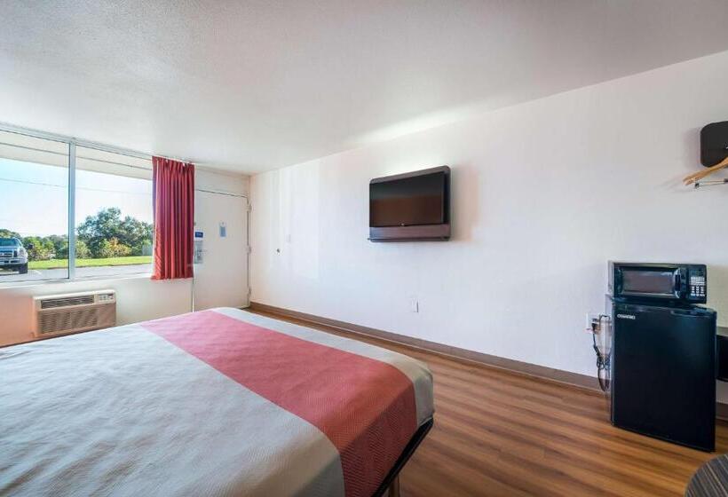 Motel 6 Connellys Springs, Nc