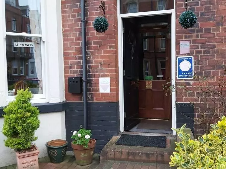 پانسیون Ellies Guest House