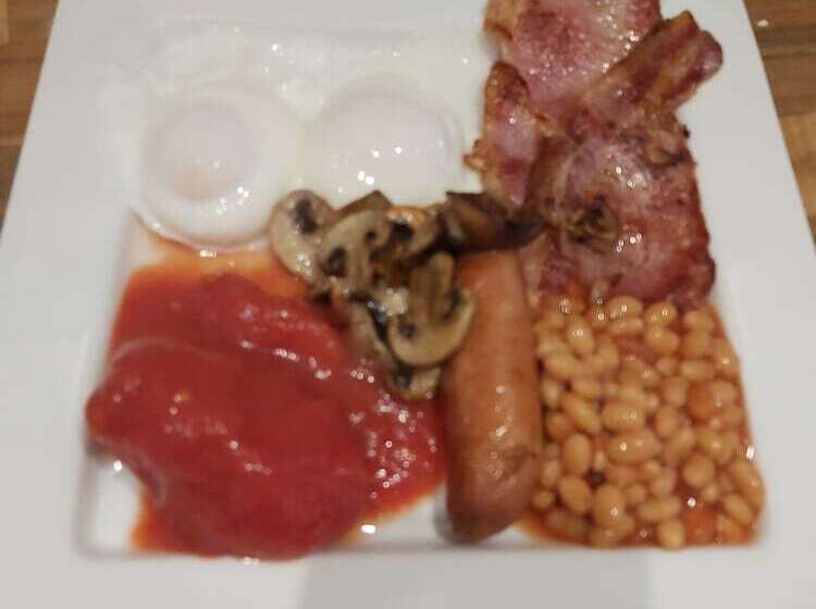 ペンション Ellies Guest House