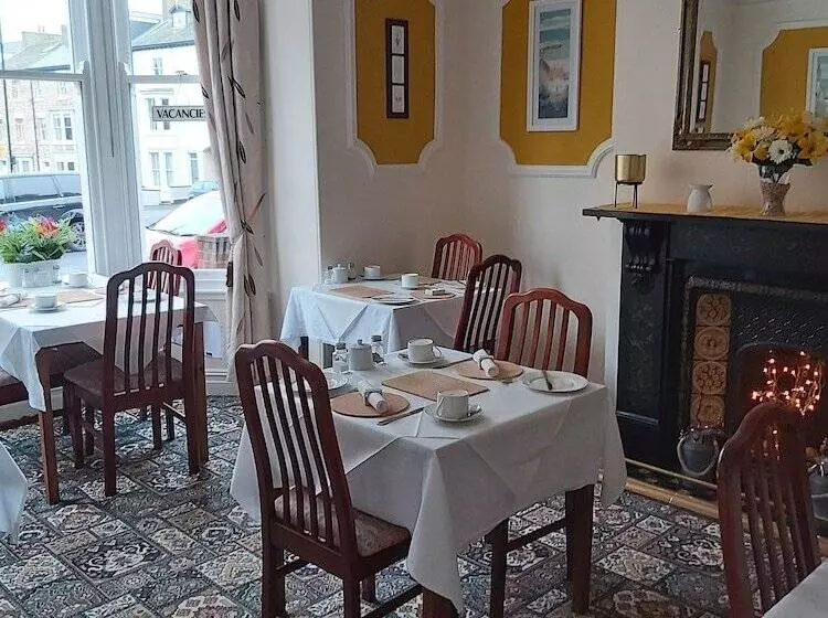 پانسیون Ellies Guest House