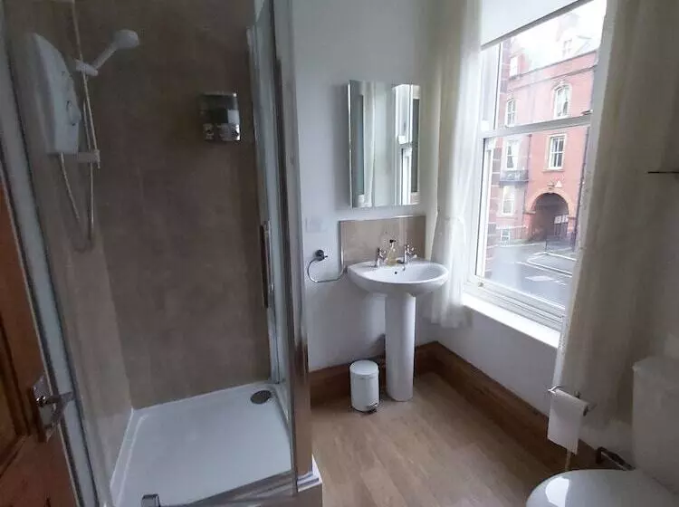 پانسیون Ellies Guest House