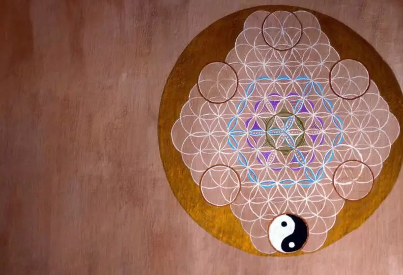 Общежитие Lemurian Embassy Eco Village Retreat