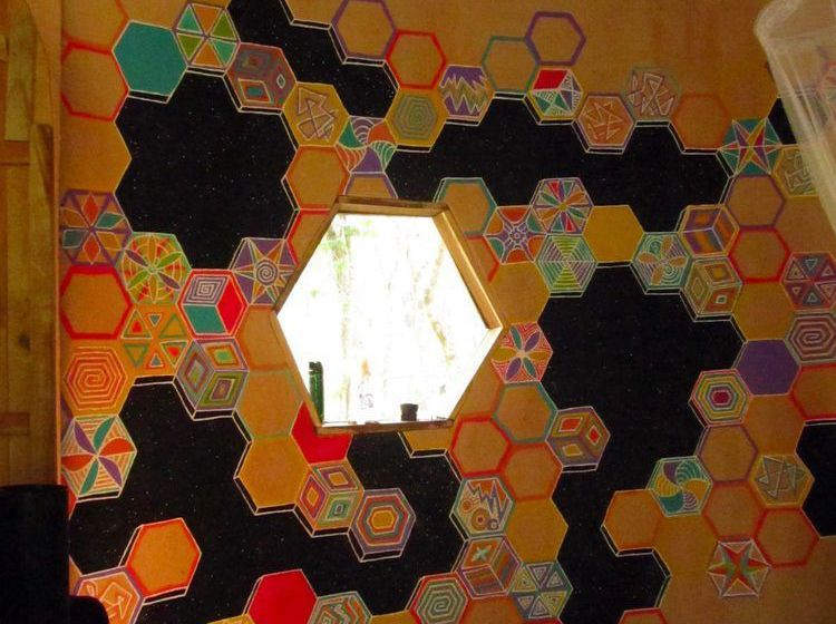 فندق صغير Lemurian Embassy Eco Village Retreat