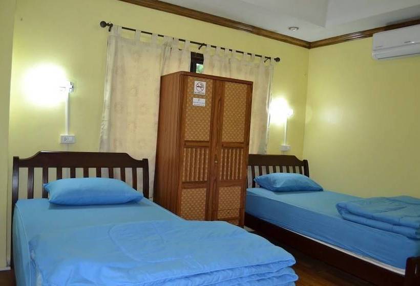 Baan Smile Hostel