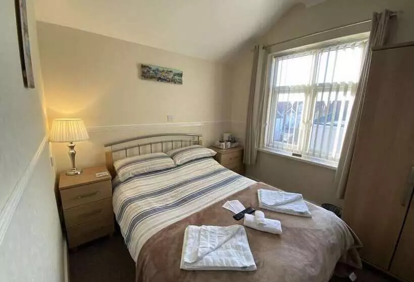 Aamiaismajoitus (B&B) Clarence House