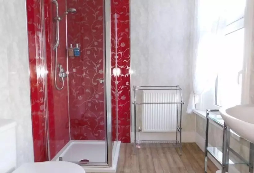 Aamiaismajoitus (B&B) Clarence House