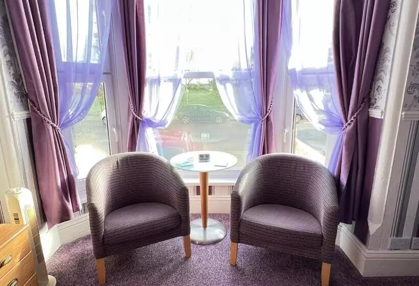 Aamiaismajoitus (B&B) Clarence House