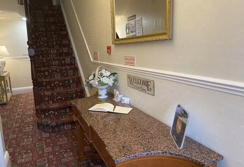 Aamiaismajoitus (B&B) Clarence House