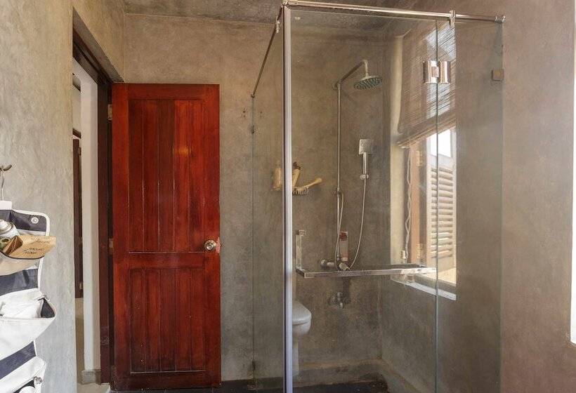 مبيت وإفطار Colpetty House