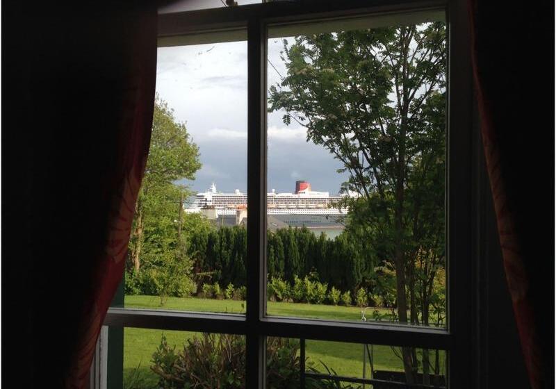 Bed and Breakfast Robin Hill House Heritage Guest House