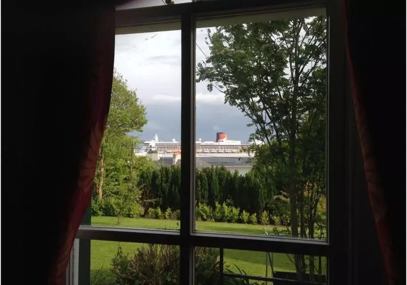 Bed and Breakfast Robin Hill House Heritage Guest House