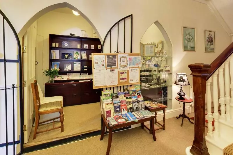 Bed and Breakfast Robin Hill House Heritage Guest House