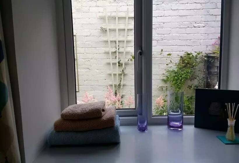 Castlefield Cosy Cottage