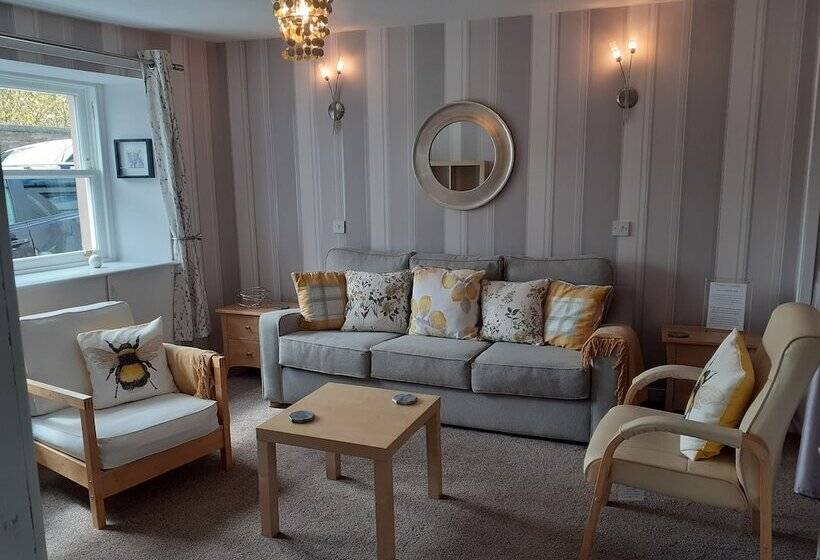 Castlefield Cosy Cottage