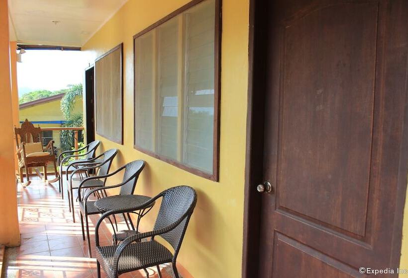 בית מלון כפרי Darayonan Lodge