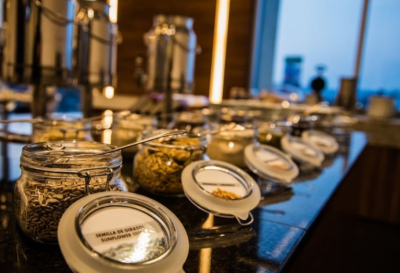 ホテル Fiesta Inn Pachuca Gran Patio