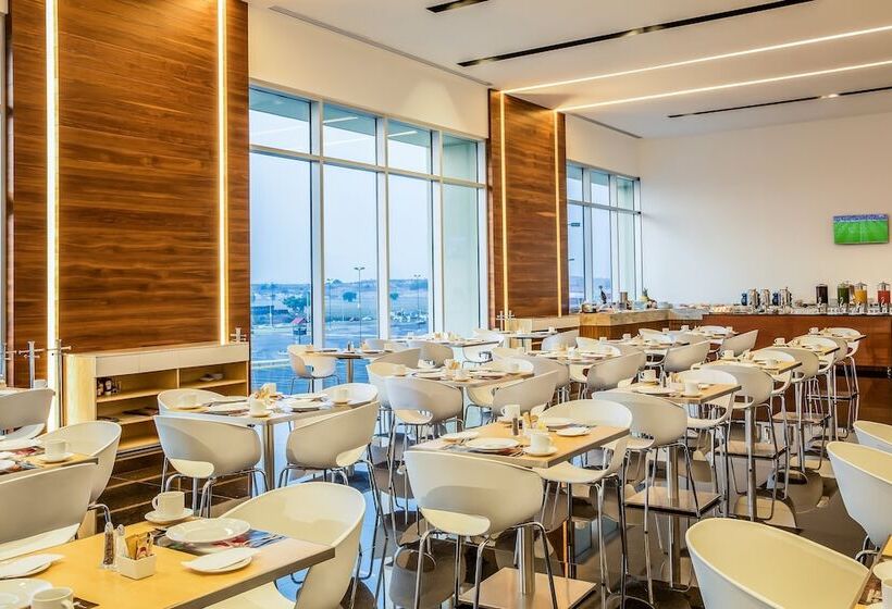 ホテル Fiesta Inn Pachuca Gran Patio