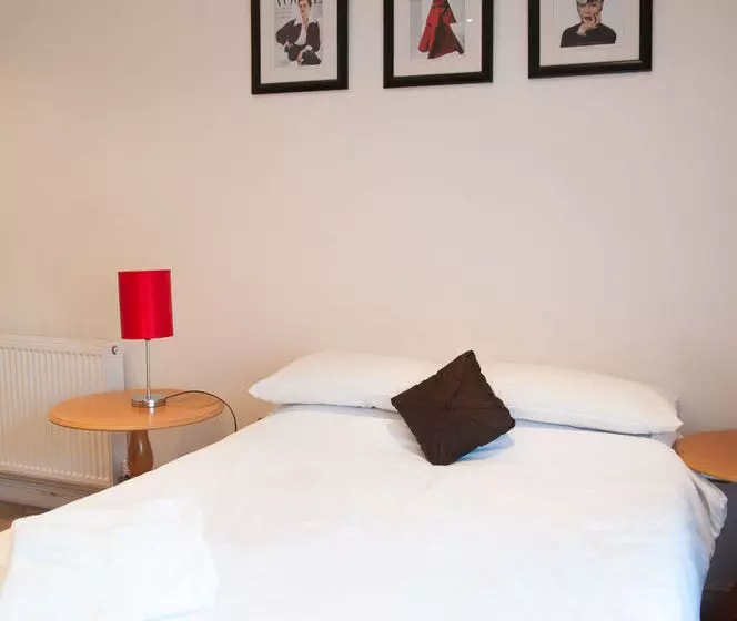 호텔 Huckleberrys Bar And Grill