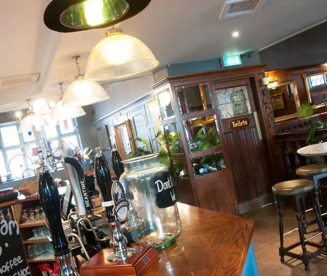 호텔 Huckleberrys Bar And Grill