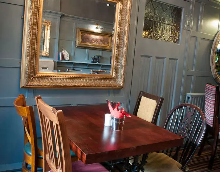 호텔 Huckleberrys Bar And Grill