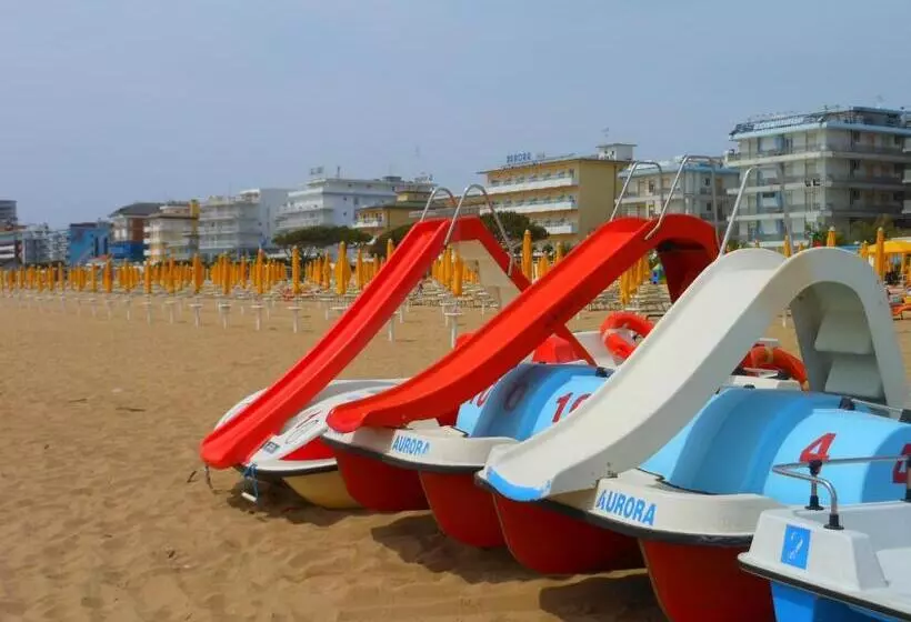 Отель Jesolo Sand