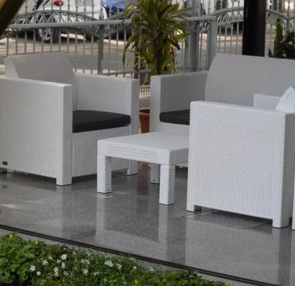 Отель Jesolo Sand