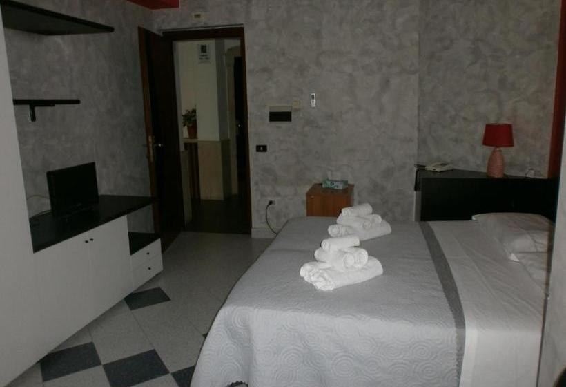 Отель L  Espero