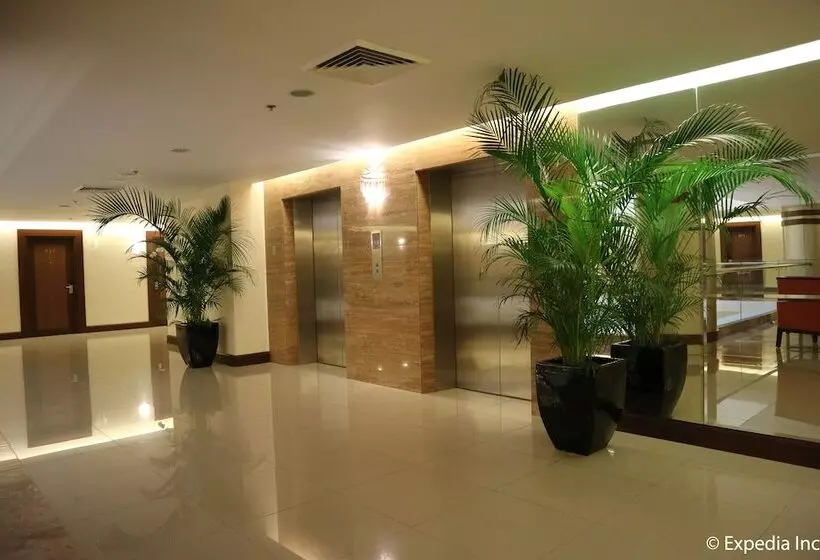 هتل Monticello Tagaytay