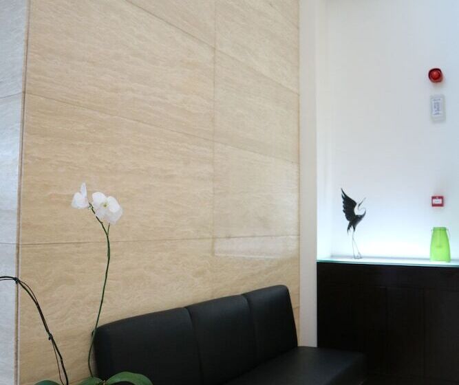 Отель Monticello Tagaytay