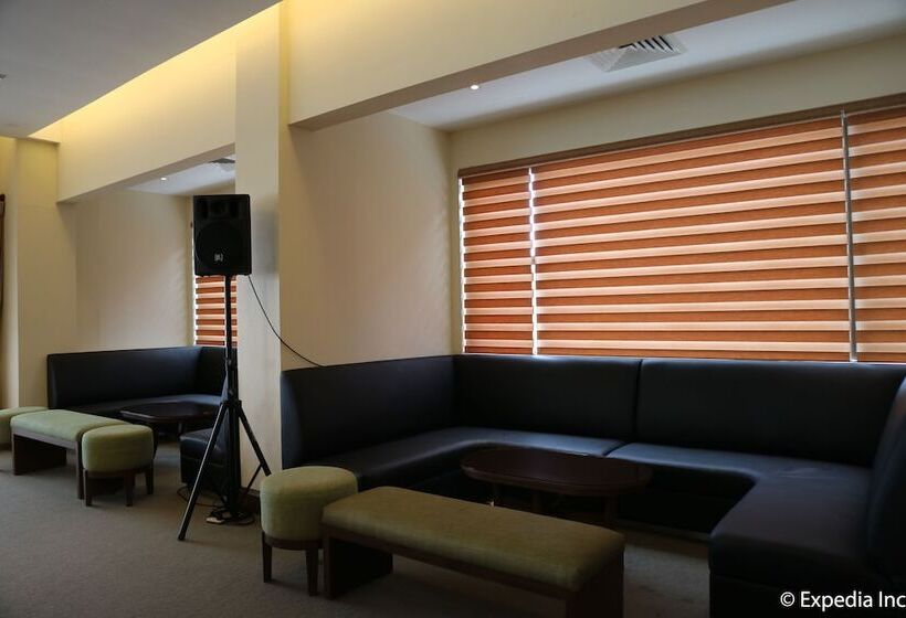 Отель Monticello Tagaytay