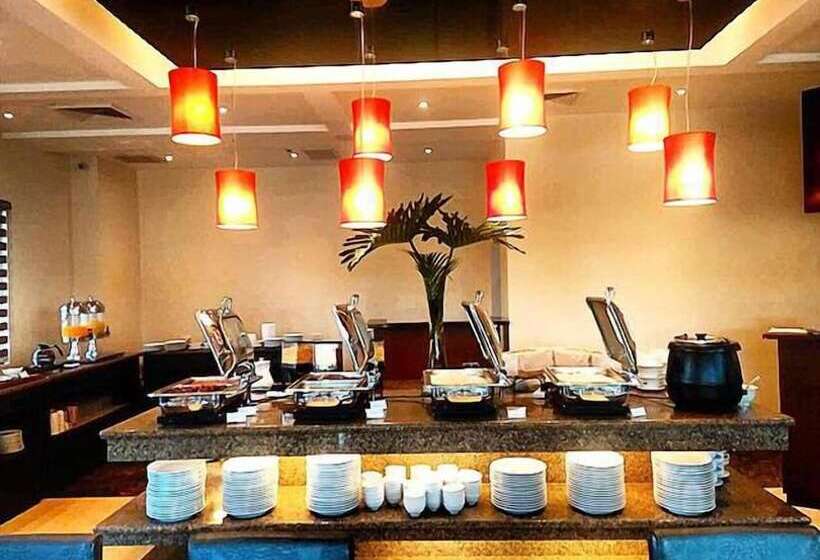 Отель Monticello Tagaytay