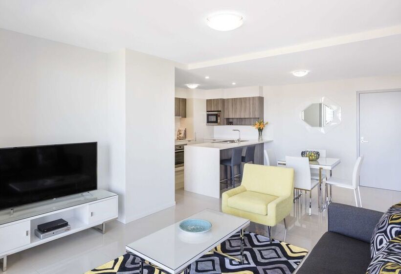 בית מלון כפרי Oaks Brisbane Woolloongabba Suites