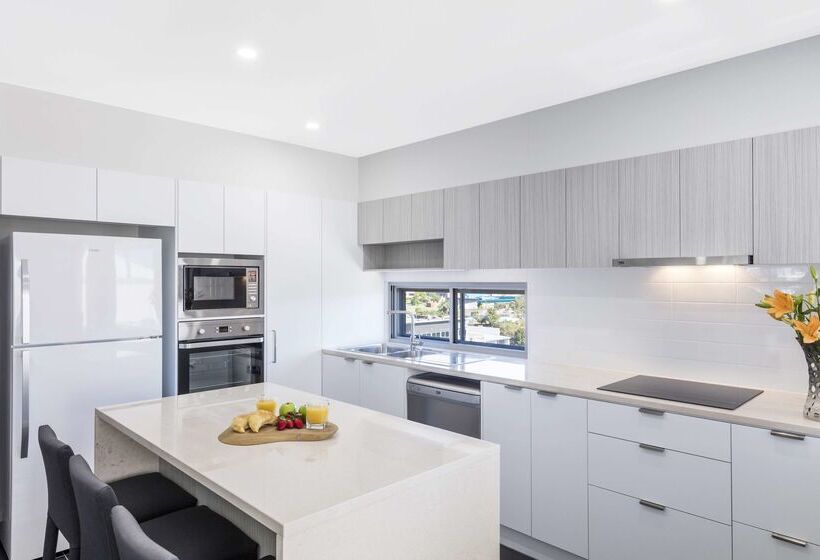 בית מלון כפרי Oaks Brisbane Woolloongabba Suites