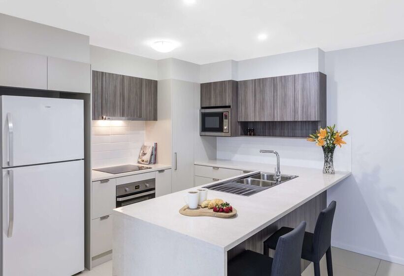 בית מלון כפרי Oaks Brisbane Woolloongabba Suites